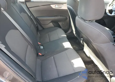 2023 Kia Forte Lx z USA, uszkodzony, nr VIN 3KPF24AD7PE614459